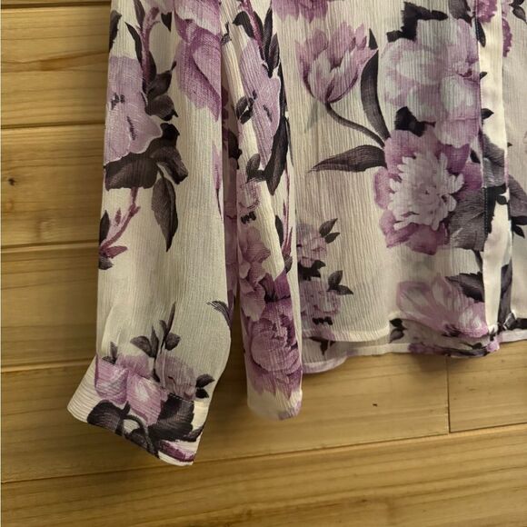 PAIGE Size Small Lavender Floral Silk Ruffle Long Sleeve Blouse - Picture 3 of 12